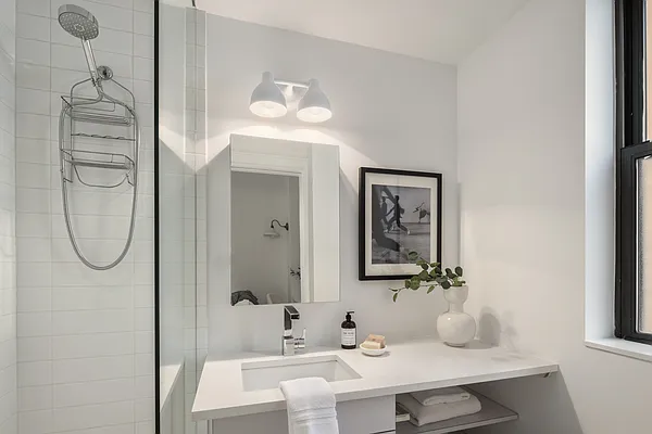 Sold by Douglas Elliman | media 14