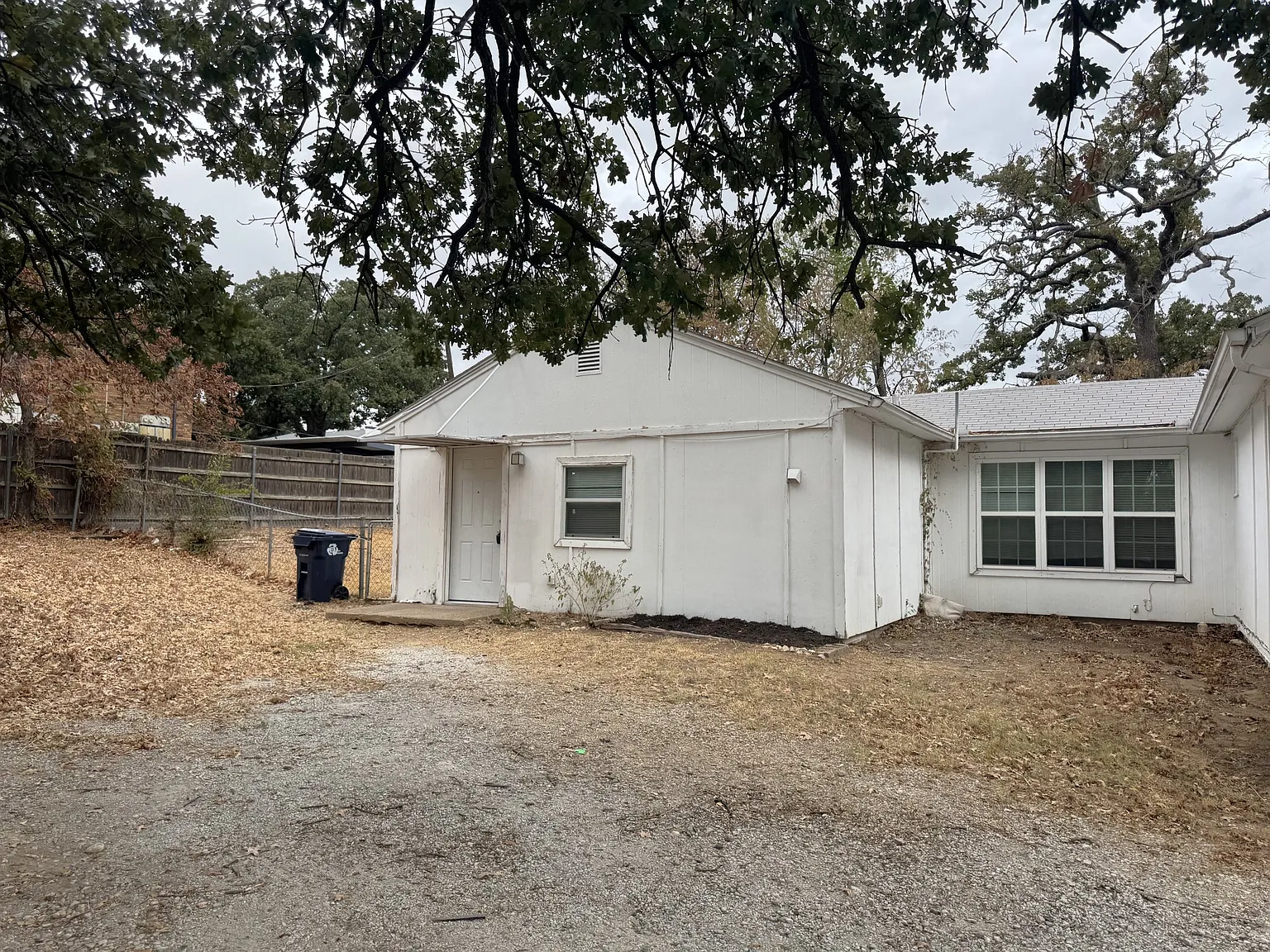 2 bed, 682 sqft, $1,195 — Photo 2