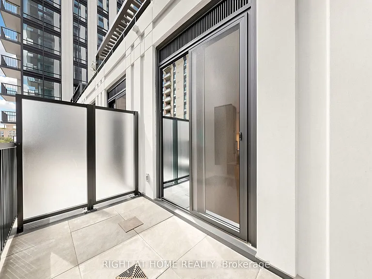 91 Montclair Ave #832 — Photo 34