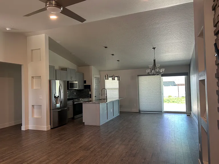4595 NW Purple Sage Cir — Photo 3