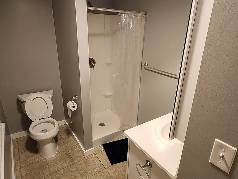 204 Winspear Ave #2 — Photo 19