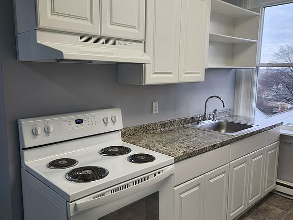 2nd image of 110-118 E Center St #304