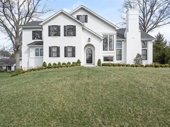 7 W Geyer Ln, Saint Louis, MO 63131