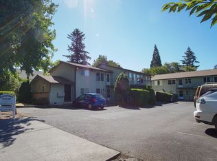 Stonecrest Corner, Portland, OR 97202