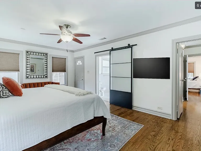 915 Stewart Dr — Photo 13