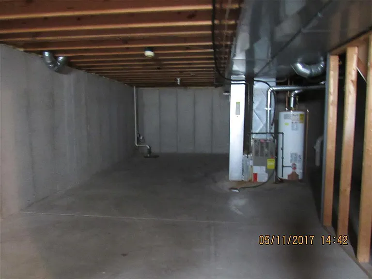 1493 Schwarz Meadow Dr — Photo 2