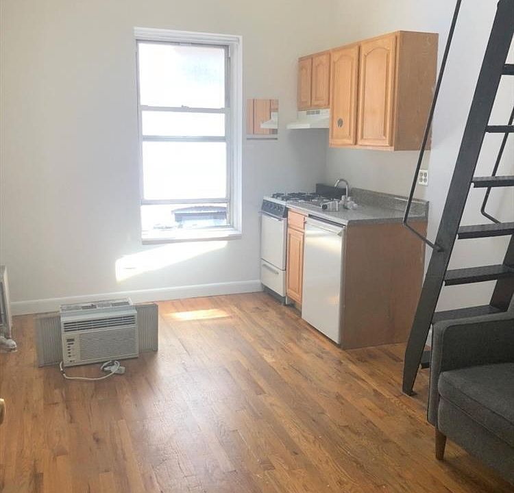 1st image of 310 W 20th St APT D7