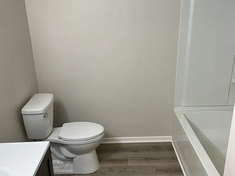 22621 Camber Ave — Photo 11