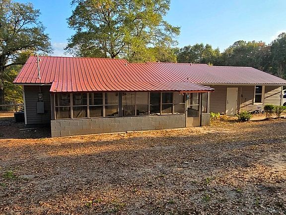 2nd image of 445 Deer Path Farms Rd