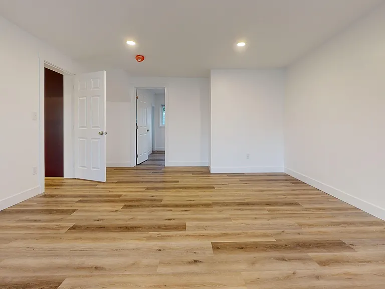 16702 SE 1st St — Photo 19