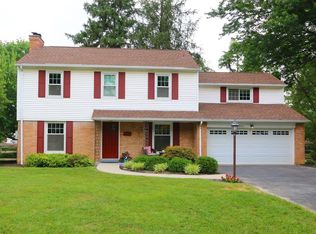 9801 Tollgate Ln, Cincinnati, OH 45242