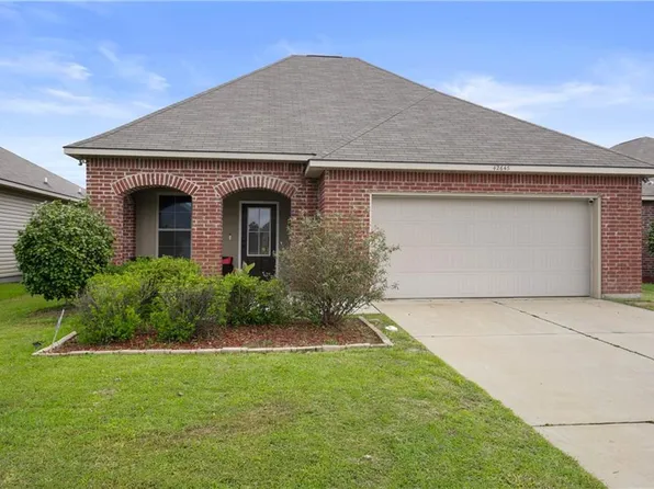 42645 Baystone Ave, Prairieville, LA 70769