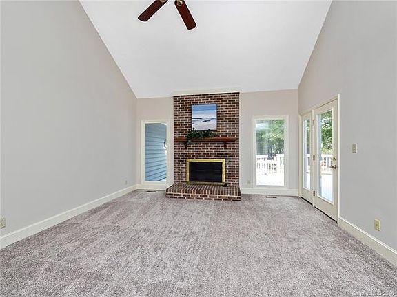 3rd image of 9701 Grasmere Dr