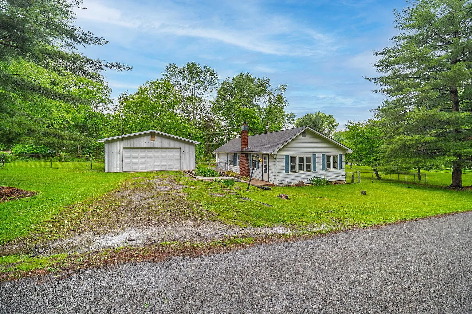 13313 King Rd NE photo 1