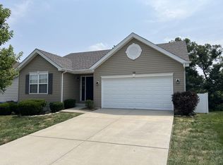 508 Pecan Bluffs Ct, Wentzville, MO 63385