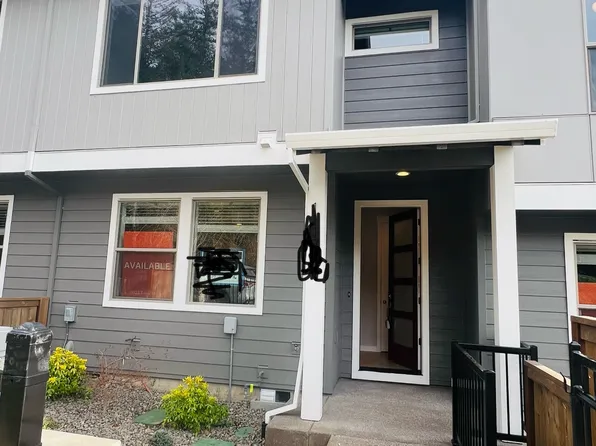 (undisclosed Address), Happy Valley, OR 97086