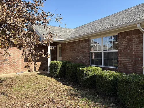 1423 Crape Myrtle Dr Photo 1