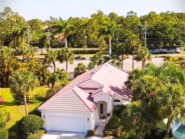102 Palm Frond CT, NAPLES, FL 34104