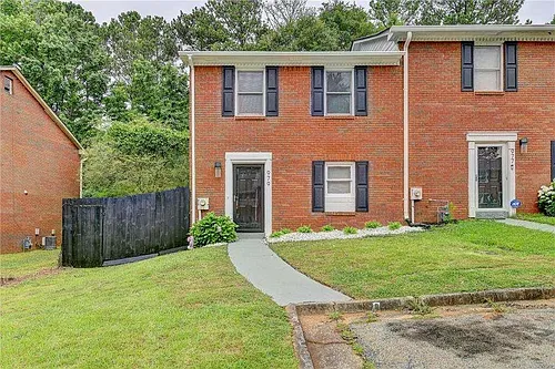 979 Park Gate Pl Photo 1