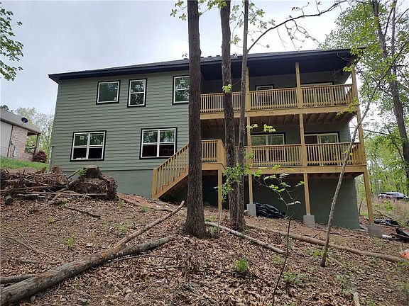 2nd image of 5 Marionet Ln