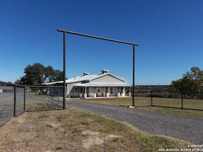 165 Big Oak Dr, Adkins, TX, 78101