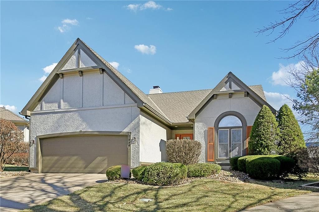 7844 W 118th Ter, Overland Park, KS 66210 | Zillow