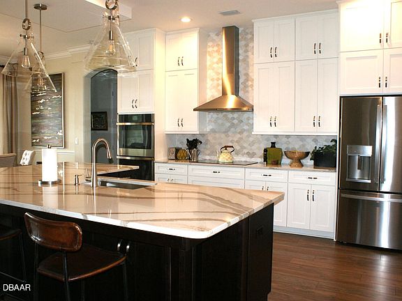3rd image of 1568 Lake Reserve Dr