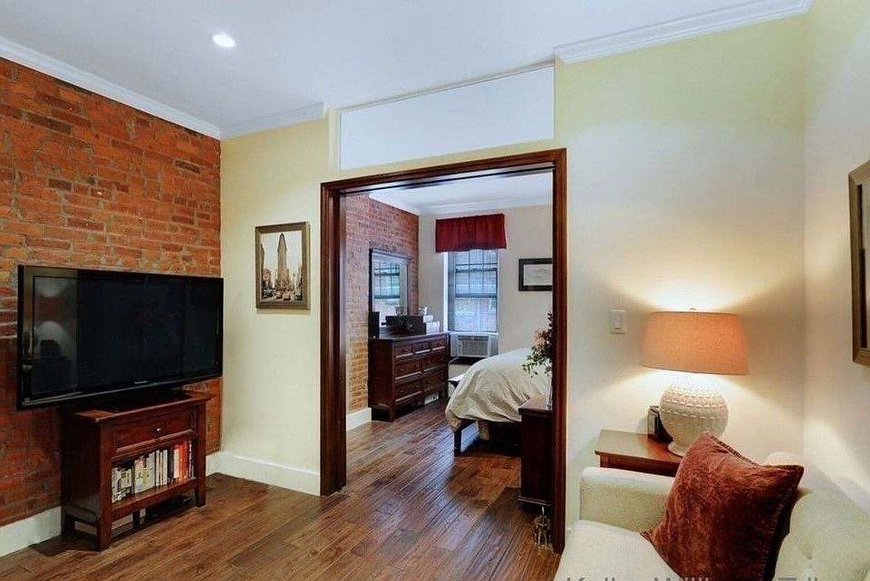 1st image of 86 Horatio St #2DD