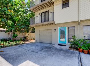 135 92nd Ave APT 5, Treasure Island, FL 33706