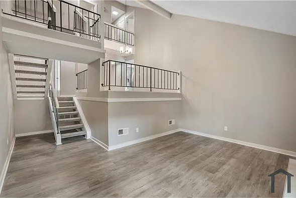 1090 Village Rd — Photo 16
