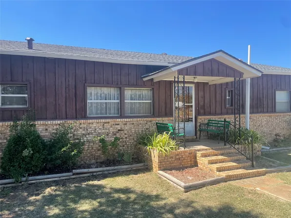 615 N Harvey St, Breckenridge, TX 76424