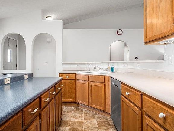 3rd image of 1372 Pine Wild Dr