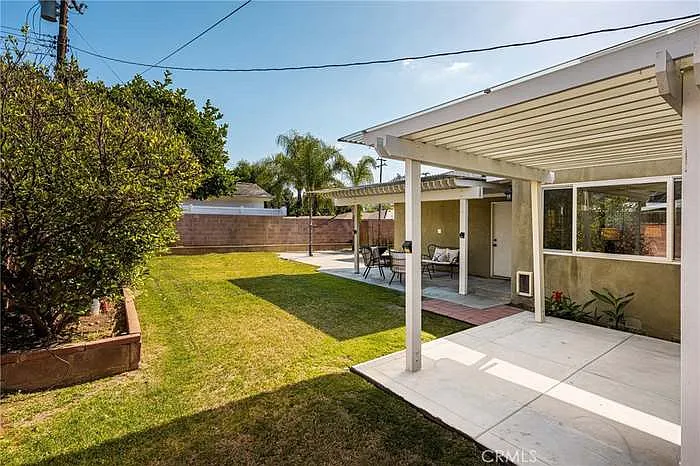 1306 E Rose Ave — Photo 17