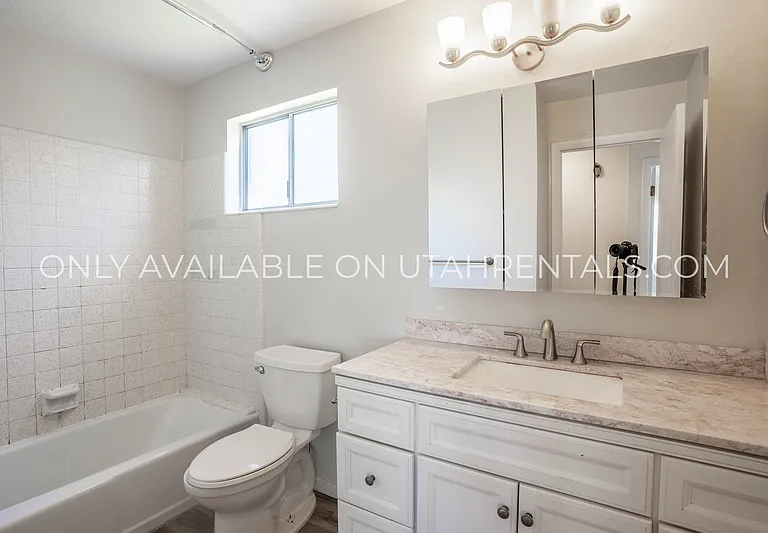 32 E 925 N — Photo 16