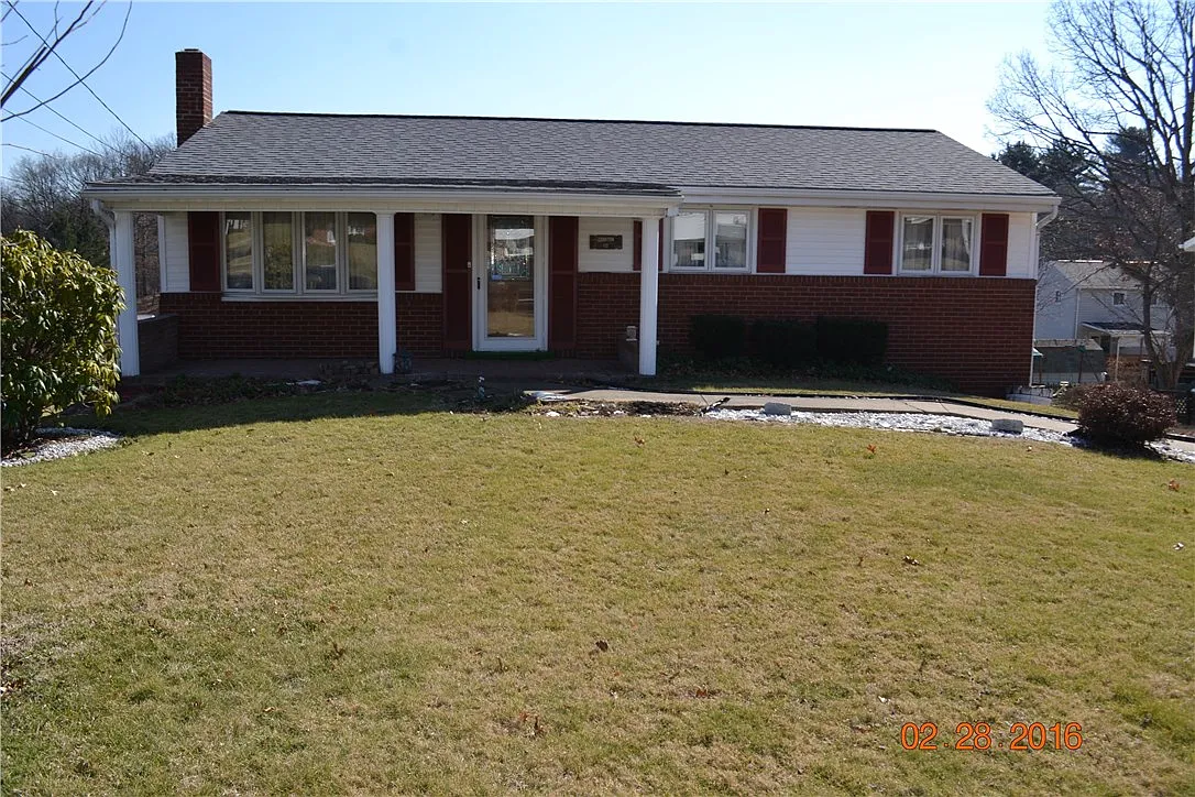 132 Warrencliff Dr photo 1