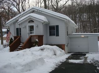 18 Allamuchy Trl, Andover, NJ 07821