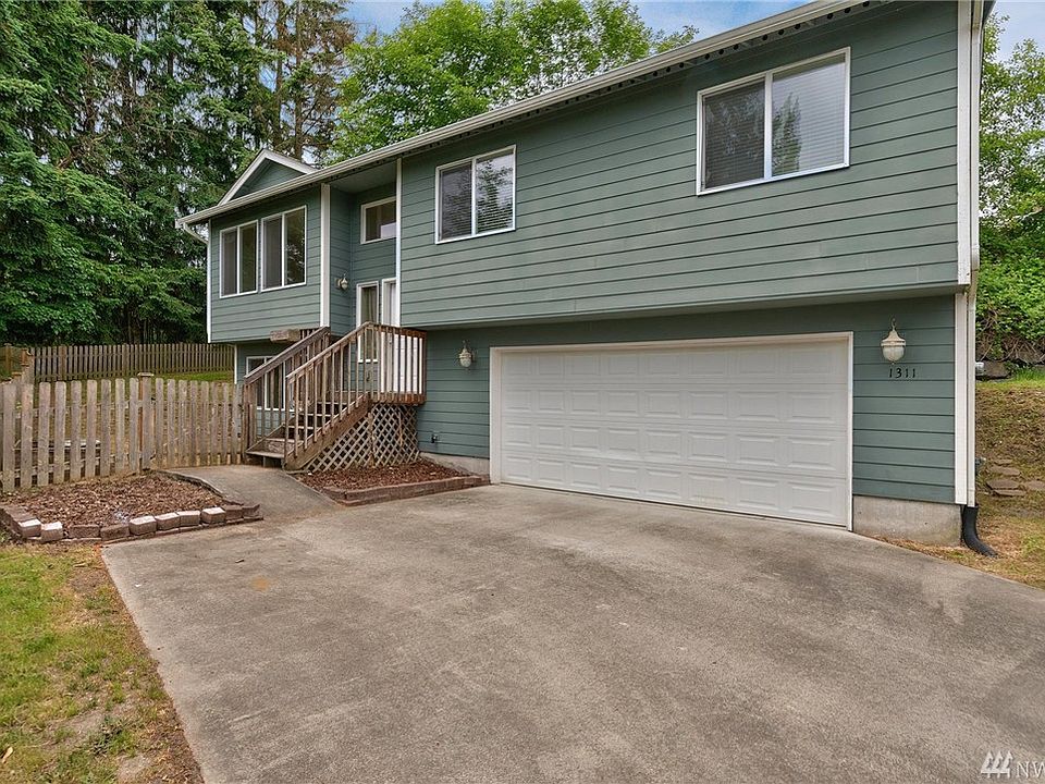 1st image of 1311 Daniels Ave