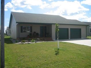 1509 Park Dr SE, East Grand Forks, MN 56721