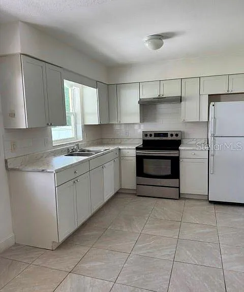 27127 Fernery Ave — Photo 22