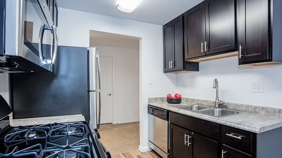 Glen Oaks Commons 9700 Sumac Rd Des Plaines IL Zillow