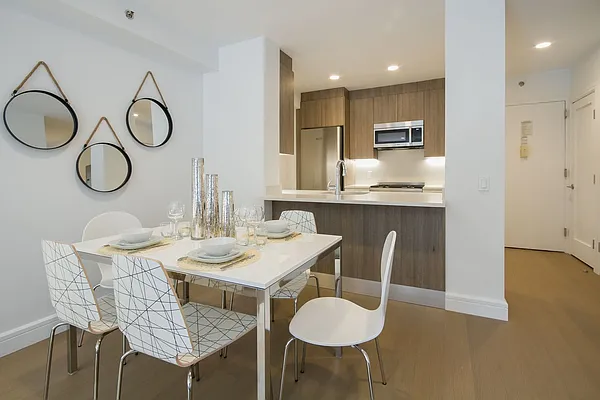 Rented by Bedrose | media 32