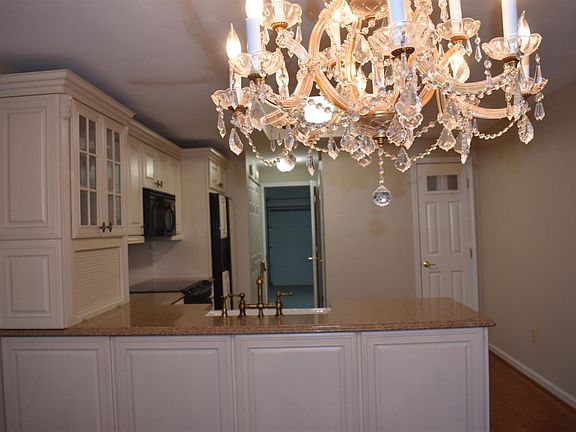 4th image of 3871 Sugar Creek Dr