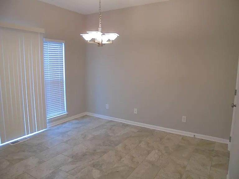 1847 Grandview Pl — Photo 12