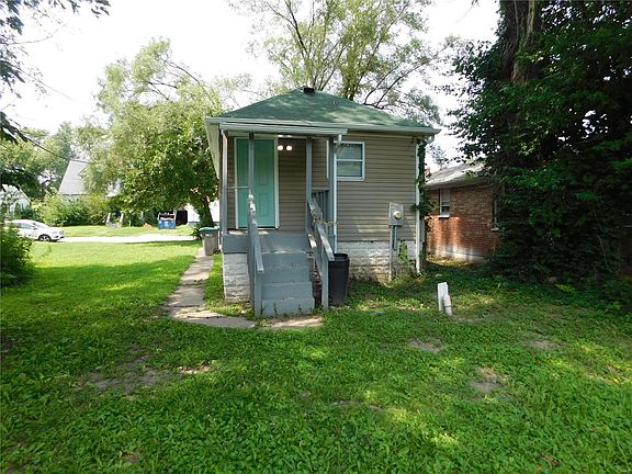 2nd image of 646 N 80th St