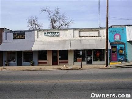 Retail Store 1100 sq. ft. mol