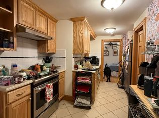 16 S Russell St #A, Boston, MA 02114