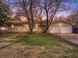 707 N Lone Pine Avenue, Springfield, MO 65802