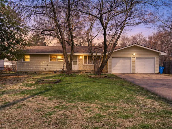 707 N Lone Pine Avenue, Springfield, MO 65802