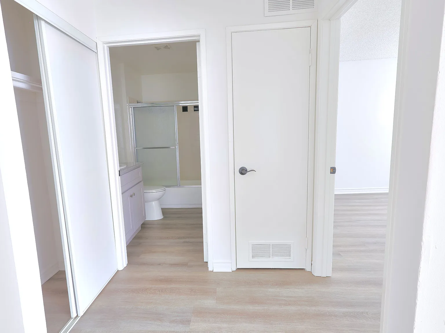 1 bed, 600 sqft, $1,695 — Photo 4