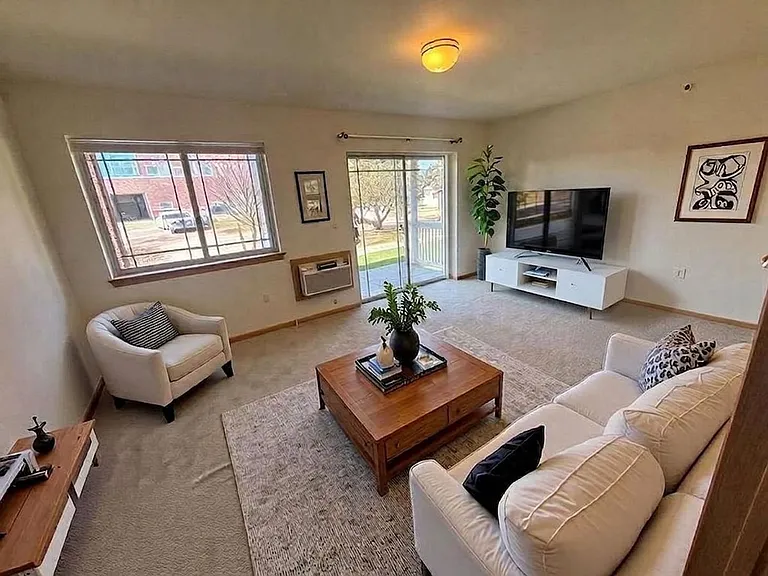 Prairie Crest Apartments — Photo 85
